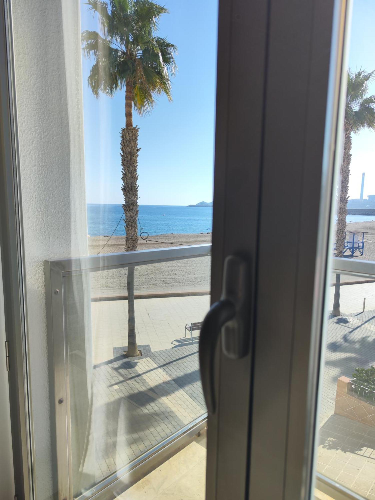Hotel Alboran カルボネラス エクステリア 写真